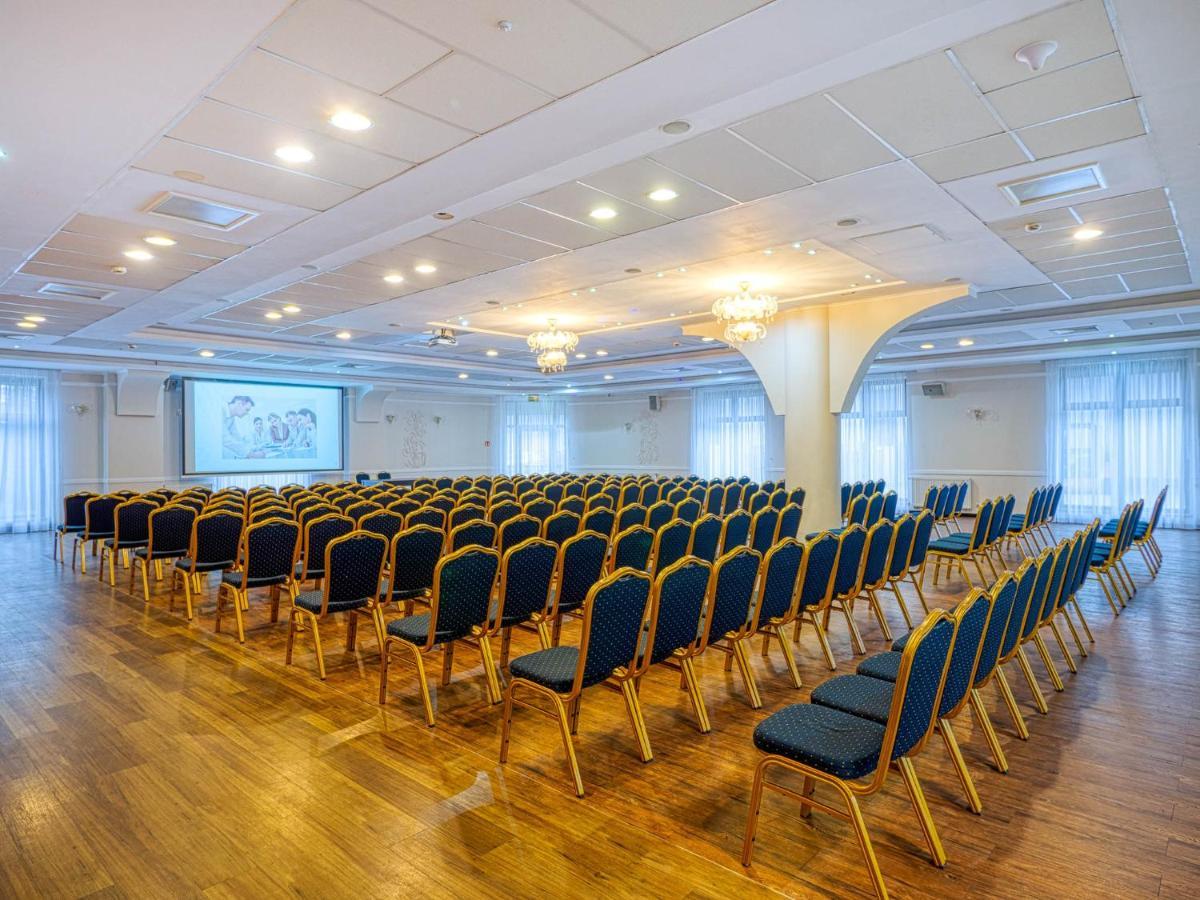 Hotel Villa Verde Congress & Spa Заверце Нове Екстериор снимка