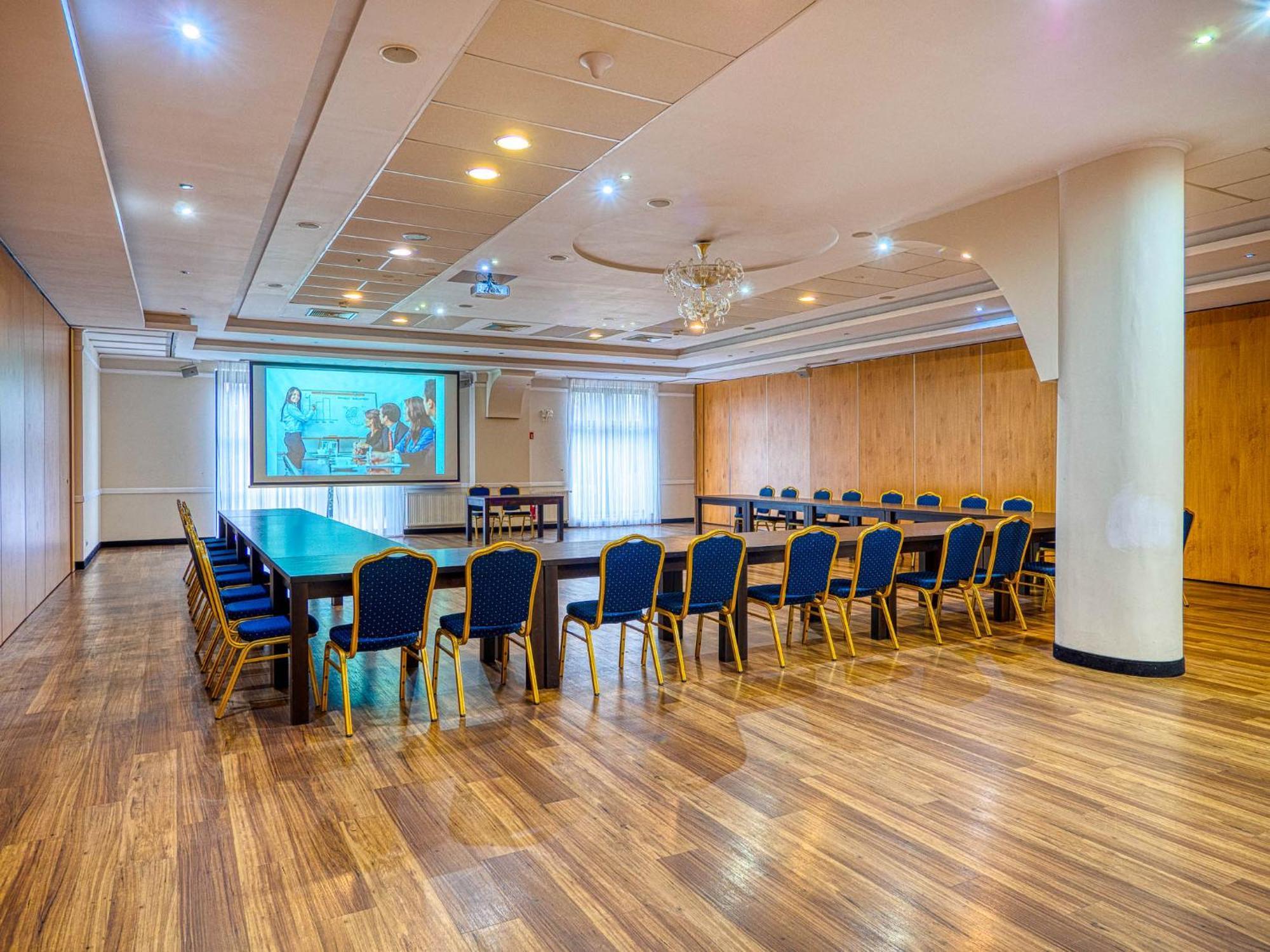 Hotel Villa Verde Congress & Spa Заверце Нове Екстериор снимка